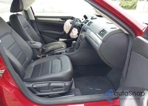 2015 Volkswagen Passat 1.8T Limited Edition from USA, damaged, VIN 1VWAS7A38FC082919